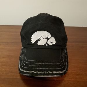 Toppers 🖤 Iowa Hawkeyes Ball Cap. OSFA
